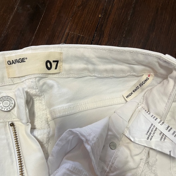 Size 7 Garage White Jeggings - Picture 3 of 3
